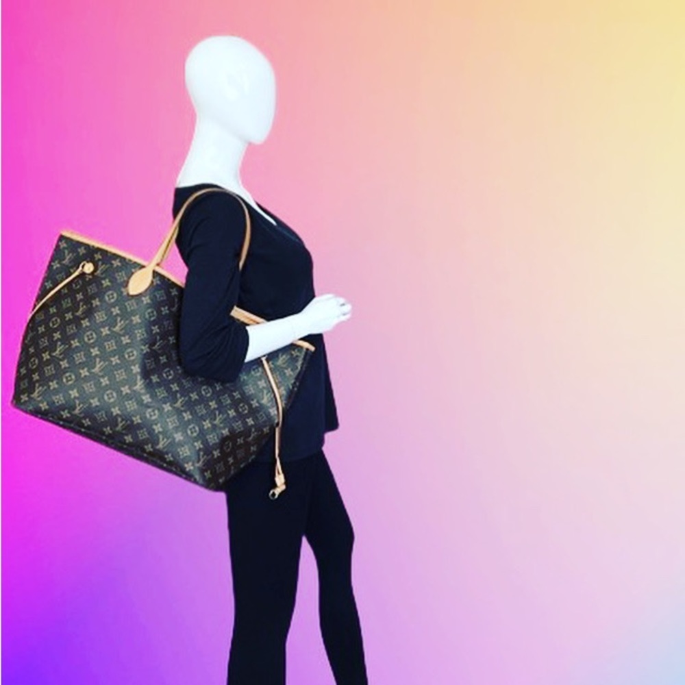 Authentic Louis Vuitton Neverfull GM great condition!